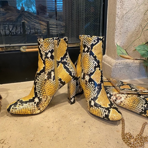 Aldo Boots and matching bag. Absolute show stopper 🛑 - Picture 2 of 6